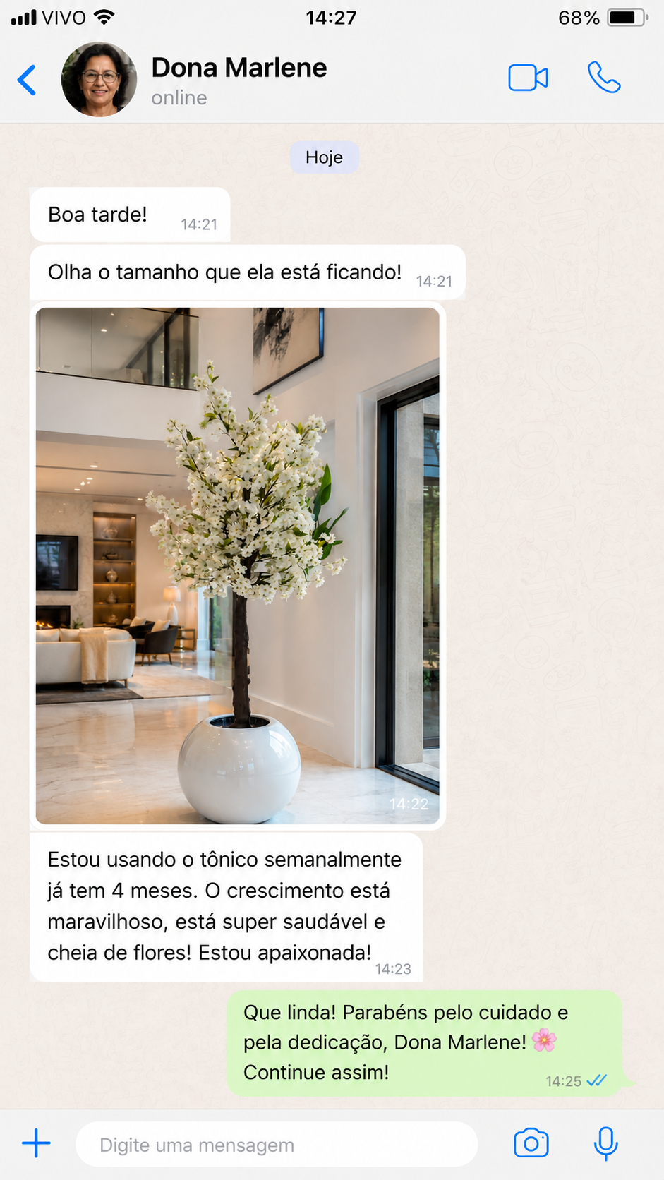 Depoimento da Dona Marlene sobre planta saudável e cheia de flores